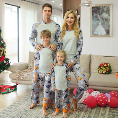 China Breathable All Hallows Day Customized Parent-child Equipment Leisure Use Pajamas 2 Piece Pajama Set Family Pajamas for sale