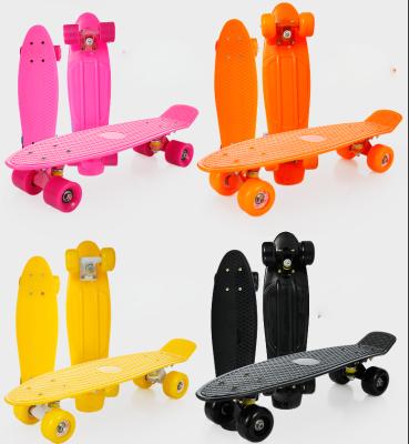 China Hot New Design 22*6.0 Inch Youth Plastic Skateboard for sale