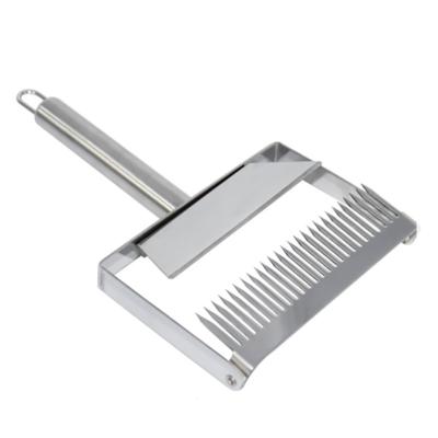 China Easily Assembled Beekeeping Tools 26 Needles Stainless Steel Multifunctional Honeycomb Scraper Through Fork for sale