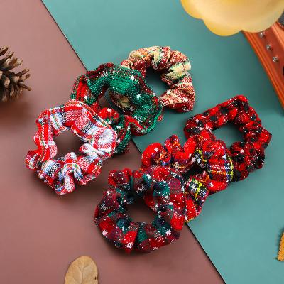 China Modern Custom Hair Scrunchies Cloth Elastic Band Rope Hair Ties Snowman Christmas Scrunchies For Girls for sale