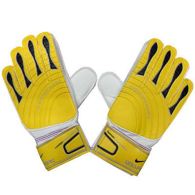 China Hot Selling Universal Soccer Goalkeeper Gloves Professional Sports Padded Football Catching Gloves For Adults for sale