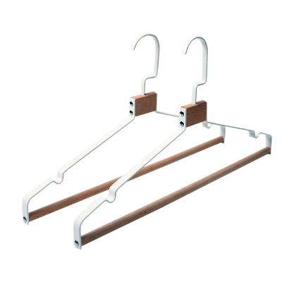 China Daily Life Customized Modern White Powder Coating Metal Suit Hangers For Cloth for sale