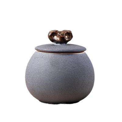 China Custom Ceramic Pet Urn Dog Cremation Container Pottery Urns Large Large For Ashes Keepsake for sale