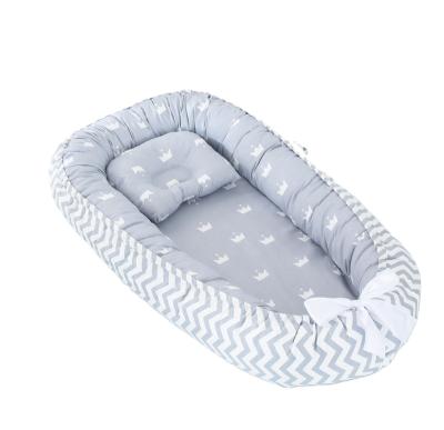 China Anti-static Multifunctional Portable Baby Lounge Crib Bumper with Pillow Cushion for sale