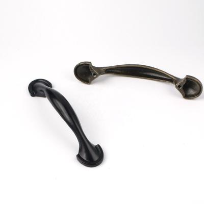 China Minimalist Modern simple cabinet drawer American style black wardrobe door handle European style cabinet single hole zinc alloy handle for sale