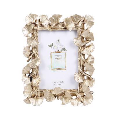 China Wholesale Offices Chinese European\Modern\Middle East\Africa 3D Photo Art Frames For Wall Art Photo Frame Pictures for sale