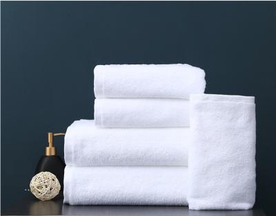 China 3 Piece Disposable Five Star Hotel Wholesale Disposable Towel Good Quality Cotton Hotel Towel White Bath Towel Set for sale