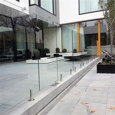 China Modern High Quality Glass Railing Stair Railing Pin Glass Balustrade for sale