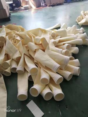 China Recolector de polvo perforado con aguja Bolsas de filtro de bolsas de PET Filtros para agua en venta