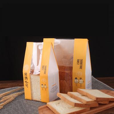 China Recyclable Wholesale Custom Logo Printed Disposable Kraft Paper Baking Cake Sandwich Bag For Toast Bread Packaging Bag With Clear Window for sale