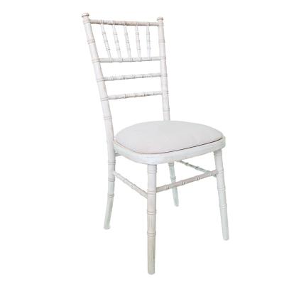 China 2022 UK Wholesale high quality hot sale cheap stacking chiavari wedding chair tiffany wooden chair stackable chiavari chair with cushion for sale