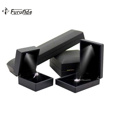 China Handmade Popular Wholesale Tangled Black Paint Jewelry Led Custom Ring Pendant Bangle Bracelet Box With Sticker LOGO for sale