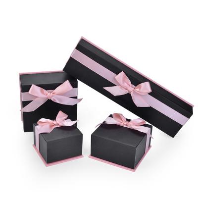 China High Quality Handmade Custom Logo Bow Jewelry Ring Earring Bracelet Necklace Packaging Pink Paper Box for sale