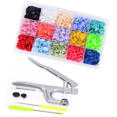 China Amazon Washable Hot Selling, 1Set Snap Pliers+Eco-Friendly 150 Snap Sets T5 Resin Press Stud Cloth Diaper Fasten Plastic Snap Buttons for sale