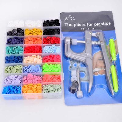 China Washable 1Set 360 Snap Pliers+22-Color Eco-friendly Snap Sets Resin T5 Press Stud Cloth Diaper Fasten Plastic Snap Buttons for sale