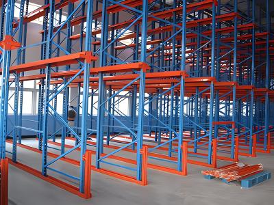 Chine Conception de racks à palettes pour entrepôt en double profondeur à vendre