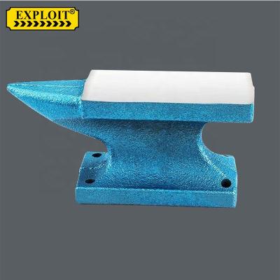 China Cast iron anvil factory price 1.45kg adjustable forged anvil cast iron blacksmith casting anvil for sale for sale