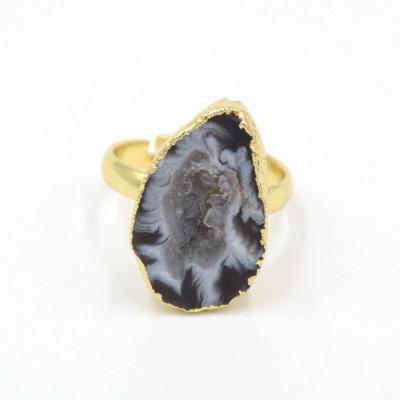 China Druzy Geode Rings Natural Geode Rings Adjustable Natural Gold Freeform Ring Electroplated Gemstone Jewelry for sale