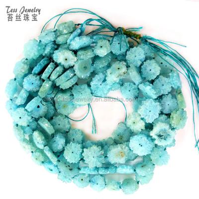 China Crystal Fashion Sun Flower Slice Pendant Druzy Blue Quartz Tanks Loose Sun Geode Gemstone Pendant For DIY for sale