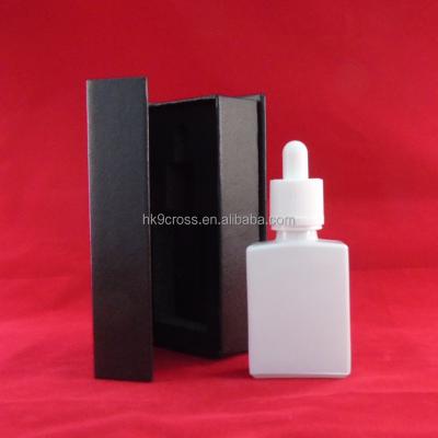 China Personal Care Square Glass 30ml Bottles Wholesale Dropper Bottles For E Juice Bottles With Gift Box for sale