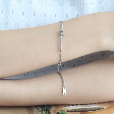 China Good Quality Stylish Silver Metal Bangle Bracelet Customized Bracelet Metal Bangle for sale