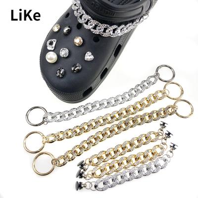 China Shoe Buckle Fashion Accessories Garden Chain Hole Shoes Decorative Buckles Removable Shoe Charms for sale