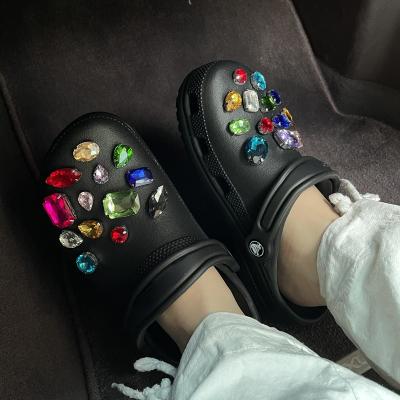 China Flat 2021 Women's Garden Color Diamond Hole Shoes Gemstone Accessories Non-slip Ladies Clogs Shoes for sale