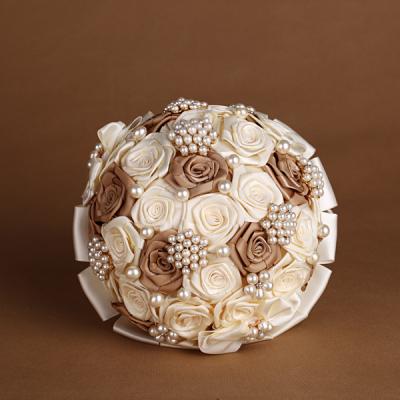 China Eco-friendly Ivory Bridal Bouquet for Bride Bridesmaid Artificial Flowers Satin Ribbon Roses Pearls Crystals Jewelry Wedding Bouquets for sale