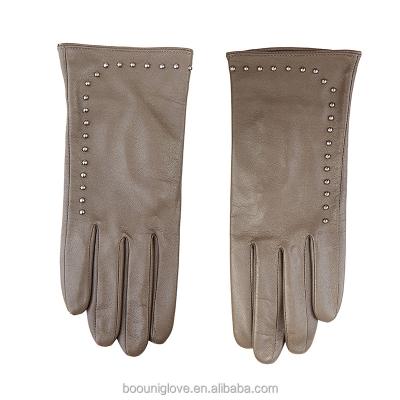 China Durable Trimming Leather and Touch Screen Skeletal Sheepskin Women Fashion Gloves and Mitten for Winter Driving for sale