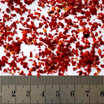 China Dry Hot Dried Red Crushed Paprika Pepper Spicy Sweet Chili Flakes for sale