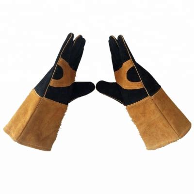 China Long Sleeve Breathable Cotton Striping Leather BBQ Gloves Extreme Heat Resistant for sale