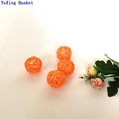 China Sustainable Woven Rattan Round Ball For Decoration for sale