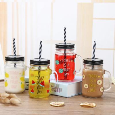 China New style500ml bar juice glass mug with lid mason handle mug cold drink mug glassbottle for sale