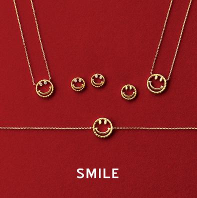 China High Polishing 2021 Cute Smile Face Charm Chain Bracelet Stainless Steel Jewelry Set 18k Gold Plated Necklace Women for sale