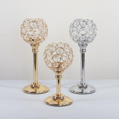 China Trendy Home Decoration Metal Candlesticks for Candles Crystal Tealight Centerpieces Wedding Table Centerpieces Candle Holders Stands for sale