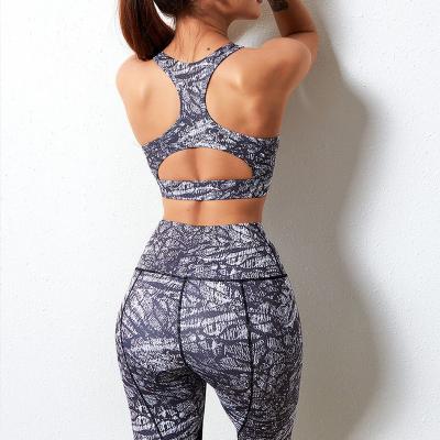 China Breathable Custom Fitness Women Yoga Suit Set African Butt Lift Gym Wear Floral Print Flower Bra and Pants Yoga Set for sale