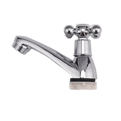 China Metered Cross Handle Faucets Pair Wash Basin Taps Traditional Brass Twin Bathtub Faucets for sale