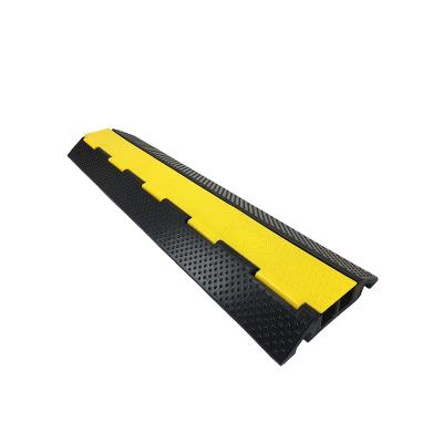 China Flexible Anti-pressure Cover Cable Protector Ramp Step 2 Cable Channel Ramp for sale