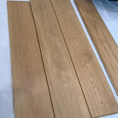 China Modern Factory Direct Supply 18mm Thickness Wooden Flooring Solid Wood Oak for sale