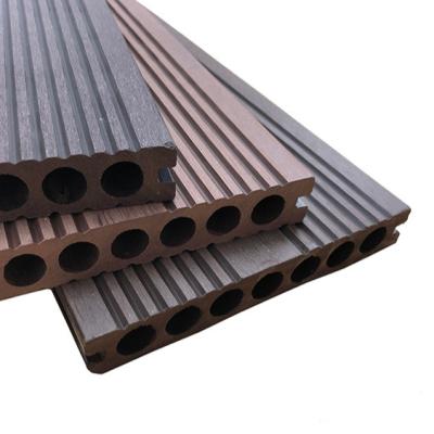 China Modern Waterproof Wpc Decking Flooring for sale