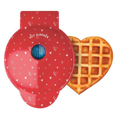 China New Type 2023 Adjustable Thermostat Waffle Cake Making Machine Mini Electric Waffle Maker Egg Waffle Maker With Design for sale