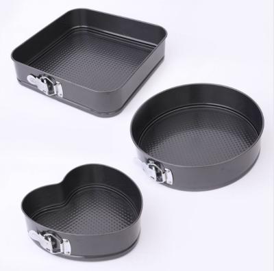 China Amazon Sustainable Hot Sale Non Stick Heart Shape Cake Tray Bundt Carbon Steel Round Baking Cheesecake Making Springform Bake Pan Set for sale