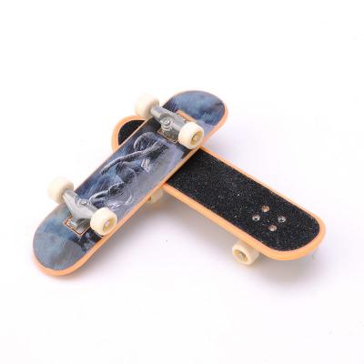 China Promotional Gifts Customized Skateboard For Beginner Adults Wooden Skate Board for sale