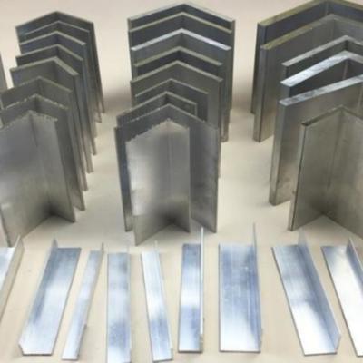 中国 DELLOK YONGHUI Industrial Aluminum Profiles , Aluminum Alloy Profiles , Ultra Hard Aluminum Profiles , Customized Mold Open 販売のため