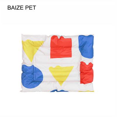 China Luxury Cooling Hand Wash Fashion Pet Mat Bed Cat House For Wholesales for sale