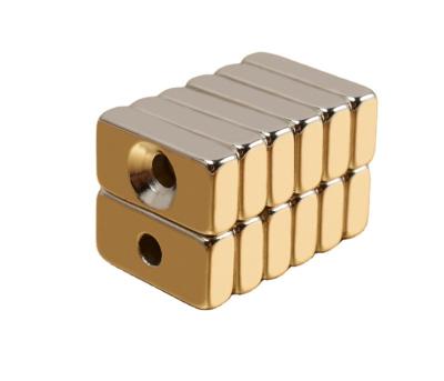 China Industrial Magnet Block Magnet With Single Screw Holes Counter Dipped Magnet 20X10X3 20x10x4.8 20x10x5 Neodymium Magnet for sale