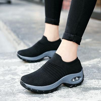 China Breathable Comfortable Casual Sneakers Platform Shoes Round Women Sports Shoes Running Shoes for sale