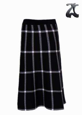 China Viscose Nylon Womens Knit Skirts Black White Official Style Grid Jacquard Knitting for Autumn for sale