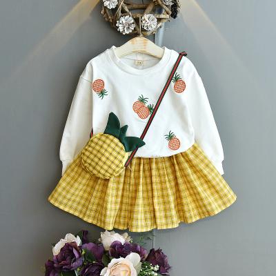 China New Autumn Clothing Set 2pcs Girls Spring Long Sleeve Sweet Hoodie and Plaid Skirt Suit Cartoon Embroidered Babies Dress Set for sale