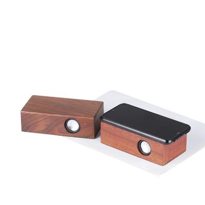 China Portable & Compact High Quality Creative Bamboo 5V Magnetic Induction Resonance Wooden Smart Speaker With USB Port for sale